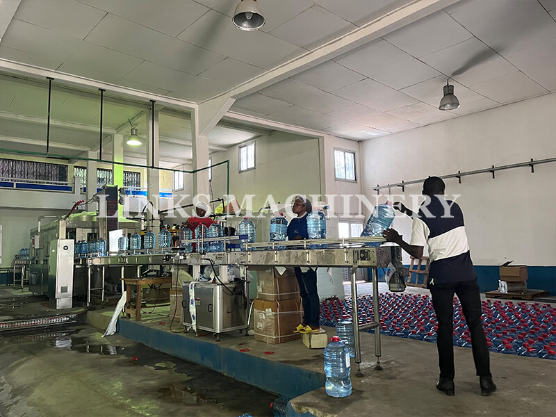 Water filling and conveyor line